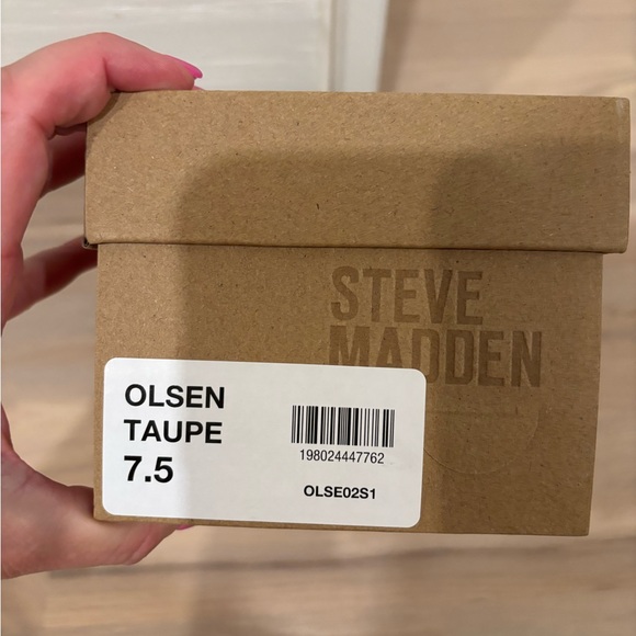 Steve Madden Cream Slingback Flats - Picture 7 of 7